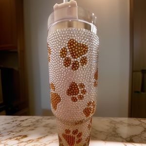 40 oz blinged out tumbler cat/dog paws
